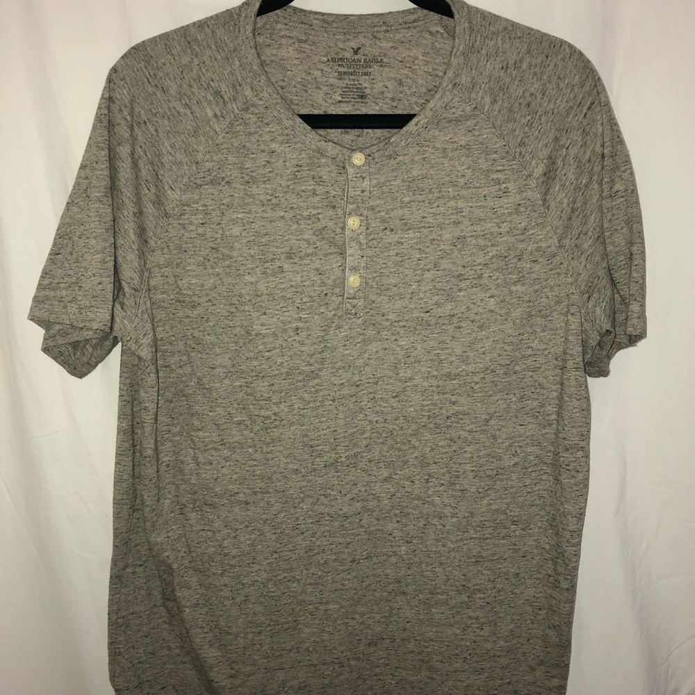 Short sleeved shirt